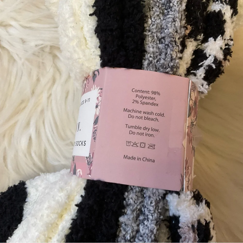 Rae Dunn Fur Mama 4 Pairs Women’s Cozy Socks - NWT